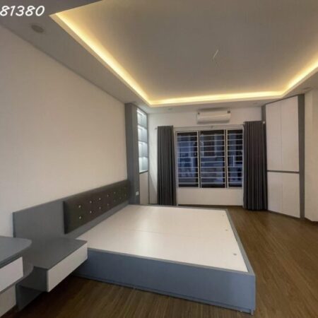 Bán nhà Hạ Đình ! 30M 6T MT 3,9M giá 7,5 tỷ còn thương lượng ! Nhà mới full nội thất