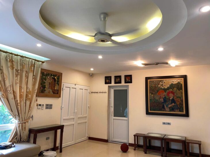 Cho thuê biệt thự Thành phố giao lưu, 200m2, 4 tầng, làm văn phòng, nhà ở.