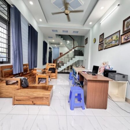 Bán nhà 3 tầng, 81m², 4PN, 4WC, Linh Đông, Thủ Đức – 7.6 tỷ