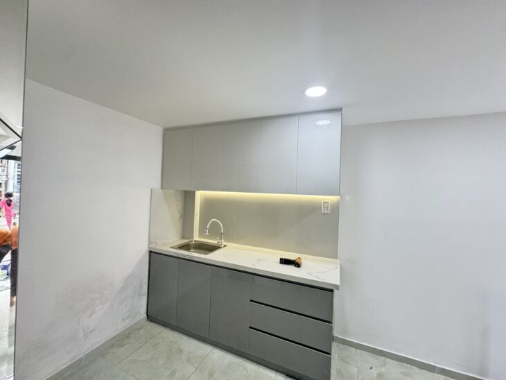 Nhà nhỏ Linh Xuân Thủ Đức giá 1.8 tỷ, hẻm xe hơi, sổ riêng