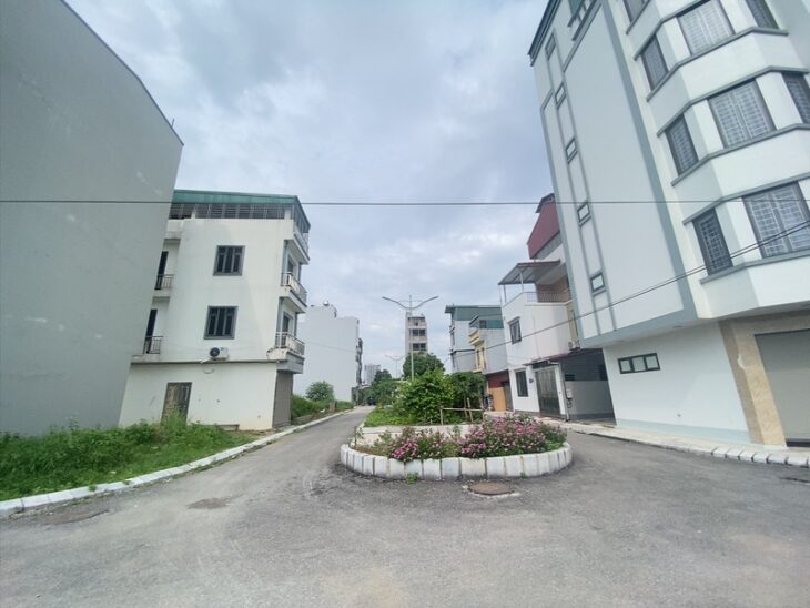 BÁN NHÀ NGỌC THỤY 16 tỷ 100m ĐẤT KHU TÁI ĐỊNH CƯ,GẦN CÔNG VIÊN,LONG BIÊN HÀ NỘ