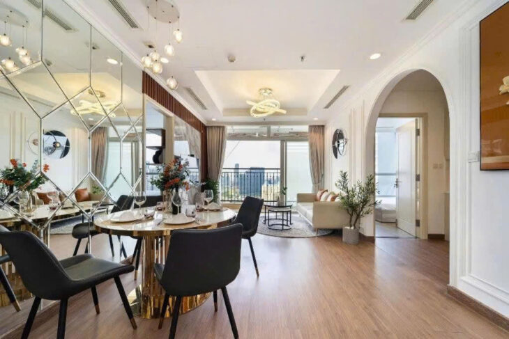BÁN NHÀ MẶT PHỐ ĐÊ LA THÀNH, BA ĐÌNH – 107M² – MT 8M – VỈA HÈ RỘNG – XÂY TÒA VP, KS- 77 TỶ