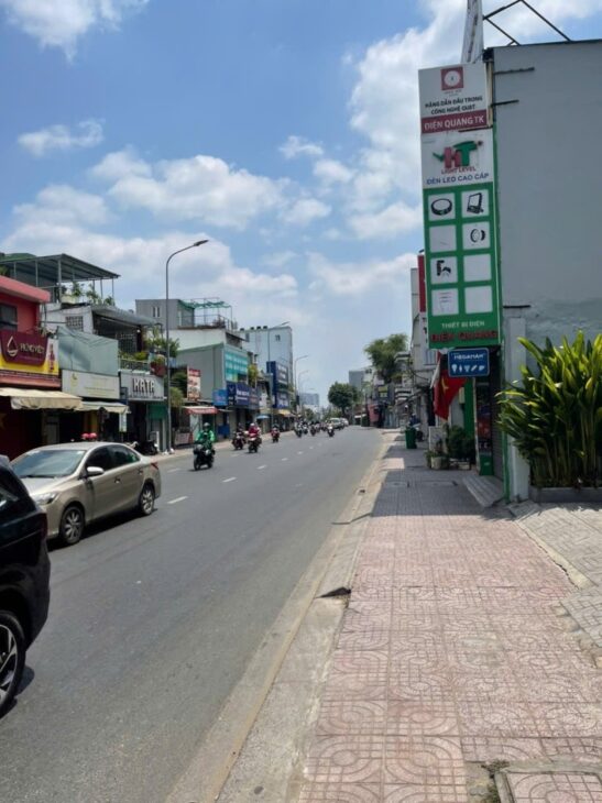 VỊ TRÍ SIÊU MẶT TIỀN VIP KINH DOANH SẦM UẤT NHẤT ĐƯỜNG NGUYỄN KIỆM PHƯỜNG 4 PHÚ NHUẬN. 3 TẦNG BTCT