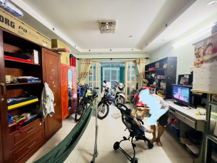 Bán Nhà Nơ Trang Long (4.2×16), 1 bước ra Xe Hơi chỉ 6 Tỷ