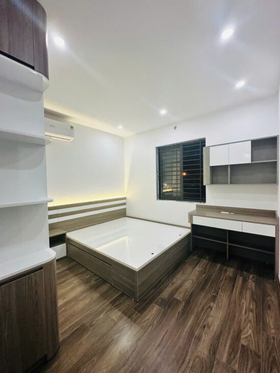 Bán căn hộ chung cư sổ hồng 3 ngủ 93m2 tại tòa Rainbow Linh Đàm, Hoàng Mai giá tốt