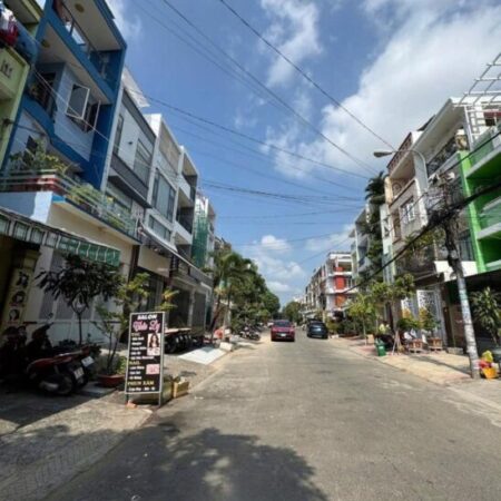 BÁN NHÀ – MẶT TIỀN KINH DOANH – KHU TÊN LỬA – 100M2 – 5 X 20M – CHỈ 13.7 TỈ BÁN NHÀ – MẶT TIỀN KINH DOANH – KHU TÊN LỬA – 100M2 – 5 X 20M – CHỈ 13.7 TỈ