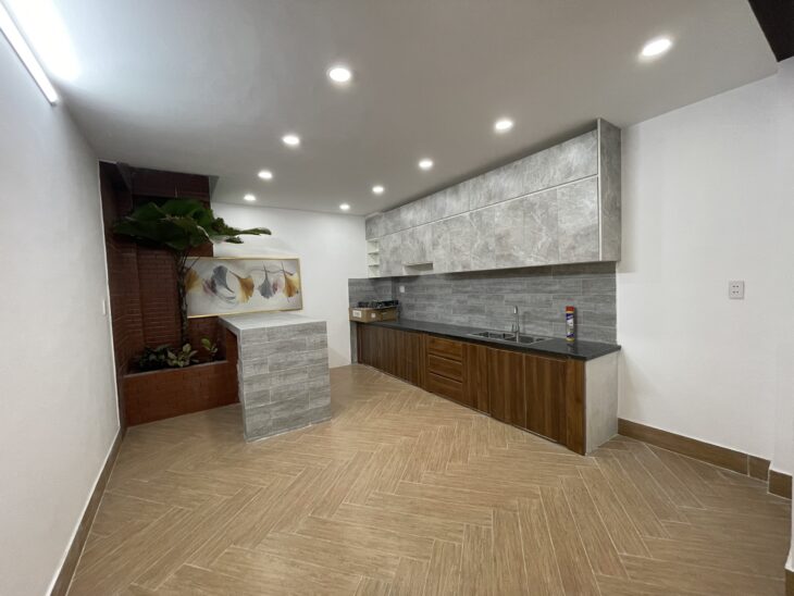 20. NHÀ 3 lầu, 5PN – CÓ SÂN DÀI SỌC TX40 – 128m2 đất – 5,755 TỶ