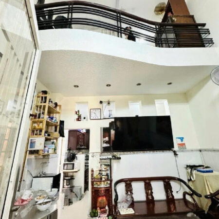 MẶT TIỀN NGUYỄN TRỌNG TUYỂN – 4 TẦNG – KINH DOANH ĐỈNH – VỊ TRÍ SIÊU HIẾM.