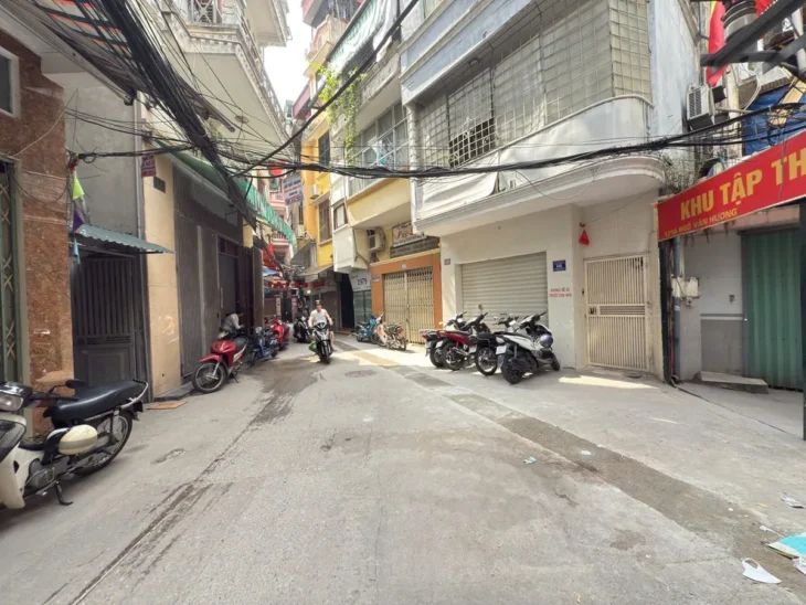 TẬP THỂ T1 VĂN CHƯƠNG- NHÀ ĐẸP Ở LUÔN – KHU TRUNG TÂM – CẠNH PHỐ – GẦN HỒ