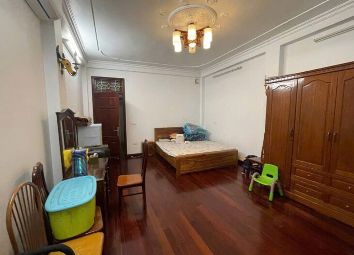 NHÀ ĐẸP DÂN XÂY, PHỐ CẦU GIẤY, 6 TẦNG THANG MÁY, GẦN Ô TÔ TRÁNH – NHỈNH 10 TỶ