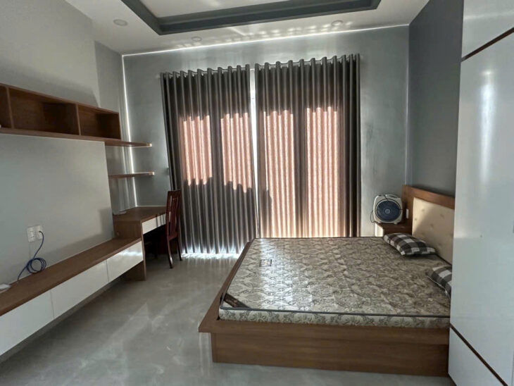 BÁN NHÀ NGANG KHỦNG 18M – DIỆN TÍCH LỚN – HUỲNH TẤN PHÁT, QUẬN 7 – Giá chỉ: 8.1 Tỷ – Nhà 2 tầng