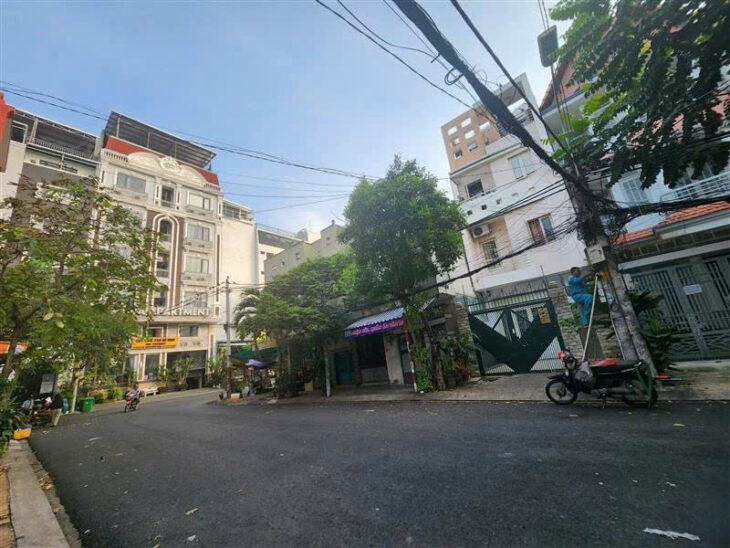 NHÀ PHỐ 3 TẦNG ĐẸP – ĐƯỜNG 77, TÂN QUY, QUẬN 7 – 52M2- 6 ,8TỶ