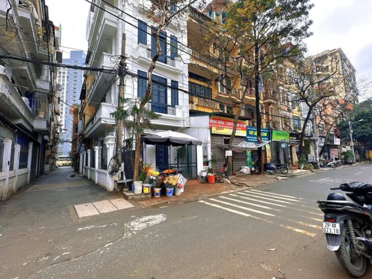 TRUNG TÂM CẦU GIẤY – NGÕ THÔNG STALAKE – MẶT NGÕ KINH DOANH Ô TÔ TRÁNH – LÔ GÓC – Ô CHỜ THANG MÁY.