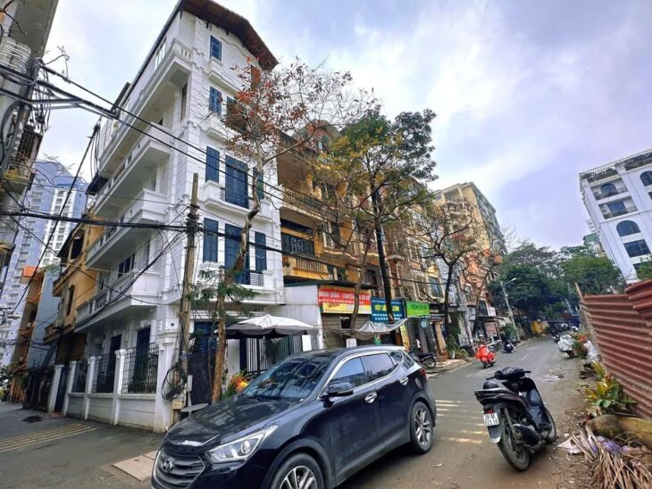 TRUNG TÂM CẦU GIẤY – NGÕ THÔNG STALAKE – MẶT NGÕ KINH DOANH Ô TÔ TRÁNH – LÔ GÓC – Ô CHỜ THANG MÁY.