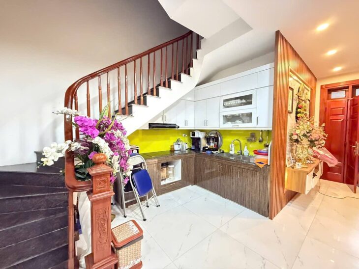 NHÀ ĐẸP Ở LÊ ĐỨC THỌ – 6 TẦNG – LÔ GÓC – CÁCH PHỐ 20M – SỔ NỞ HẬU – NHÀ MỚI XÂY, CHỦ THIỆN TRÍ .