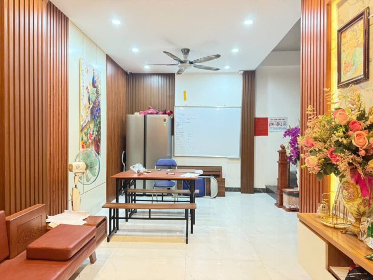 NHÀ ĐẸP Ở LÊ ĐỨC THỌ – 6 TẦNG – LÔ GÓC – CÁCH PHỐ 20M – SỔ NỞ HẬU – NHÀ MỚI XÂY, CHỦ THIỆN TRÍ .