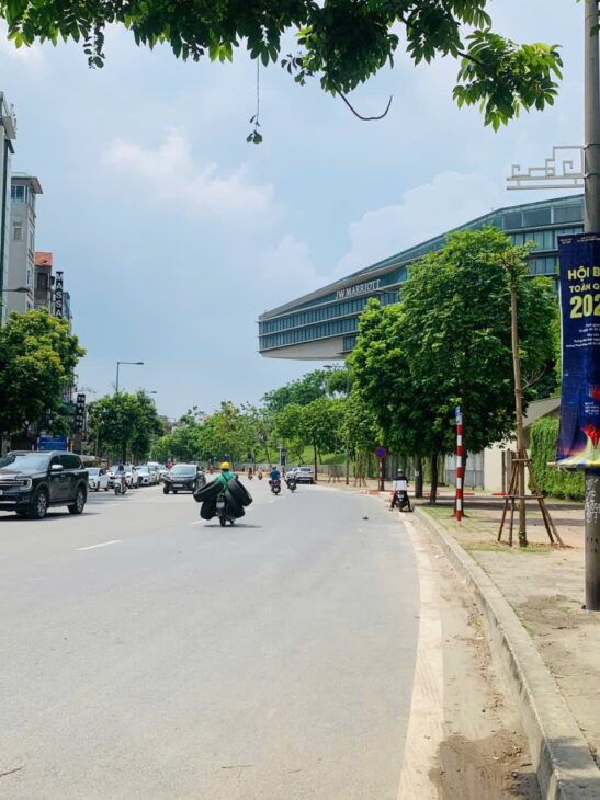 BÁN NHÀ TRUNG TÂM QUẬN NAM TỪ LIÊM 9 TẦNG MỚI XÂY THANG MÁY 4 MẶT THOÁNG KINH DOANH- VĂN PHÒNG GIÁ