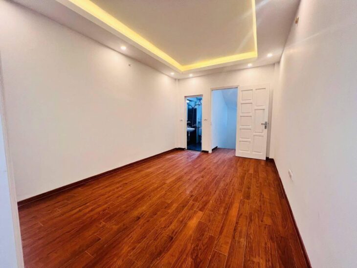 NHÀ ĐẸP Ở LUÔN TRẦN QUỐC VƯỢNG – THOÁNG TRƯỚC SAU – NGÕ 3 GÁC PHÓNG – GẦN PHỐ – NỘI THẤT XỊN –