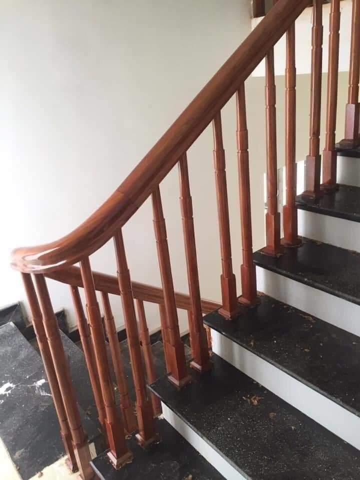 Mình cho thuê nhà hai cửa đi, mới, Trúc Bạch; vỉa hè 97m2* 4T- 30 Tr