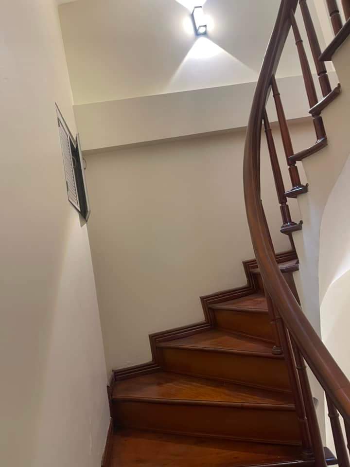 Nhà tôi cho thuê nhà mới, lô góc,vỉa hè, 92m2- 4T, Chùa Láng_30 Tr