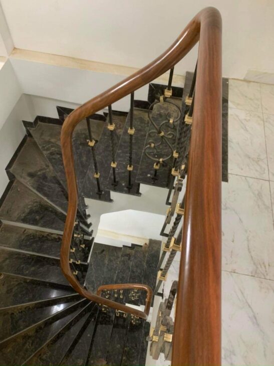 Cho thuê nhà hai mặt tiền,mới, Lạc Long Quân, 100m2x 5T vỉa hè 29 Tr