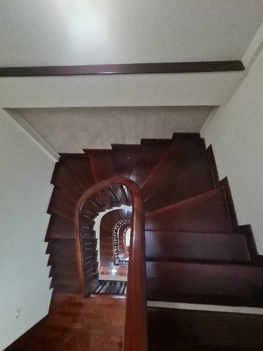 Cho thuê nhà mới, căn góc, Kim Liên/ Trung Tự, thang máy, 105m2x 5T vỉa hè 31 Tr