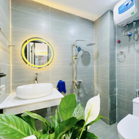 Tôi cho thuê nhà mới, hai cửa đi, Hoàng Văn Thái, 96m2x 5T vỉa hè 29 Tr Tôi cho thuê nhà mới, hai cửa đi, Hoàng Văn Thái, 96m2x 5T vỉa hè 29 Tr