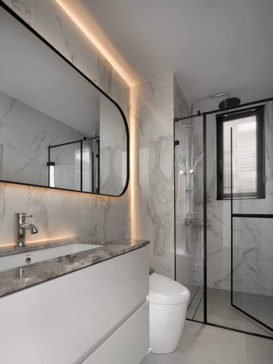 Tôi cho thuê nhà lô góc, mới,vỉa hè, 114m2- 5T, Nguyễn Thị Định_45 Tr