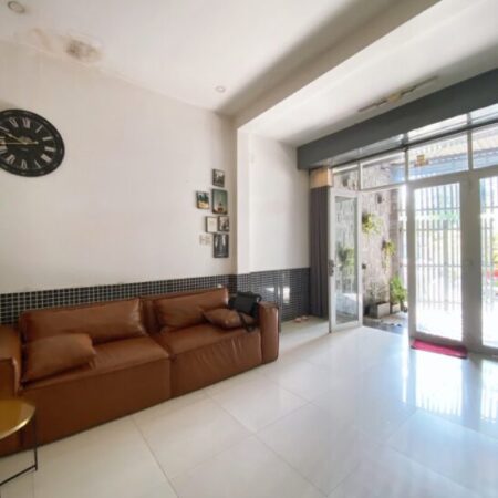 Bán nhà mặt phố Linh Đông, Thủ Đức, 95m², 6.1 tỷ, sổ hồng Bán nhà mặt phố Linh Đông, Thủ Đức, 95m², 6.1 tỷ, sổ hồng