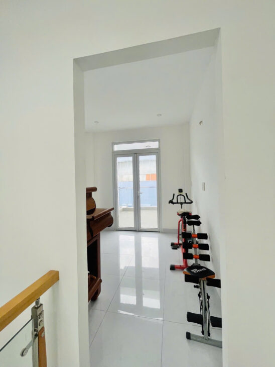 Giá chỉ 5.2 tỷ TL! 54m², 4 Tầng/3PN – gần chợ Hạnh Thông Tây – Lê Văn Thọ!