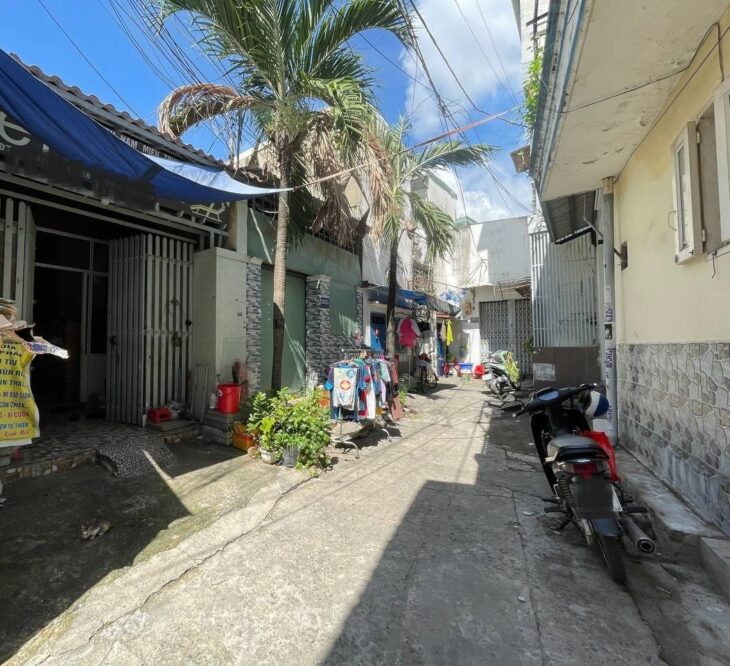 Bán nhà riêng 92m2, Hẻm xe tải 5m Đ. Lê Trọng Tấn, Q. Tân Phú