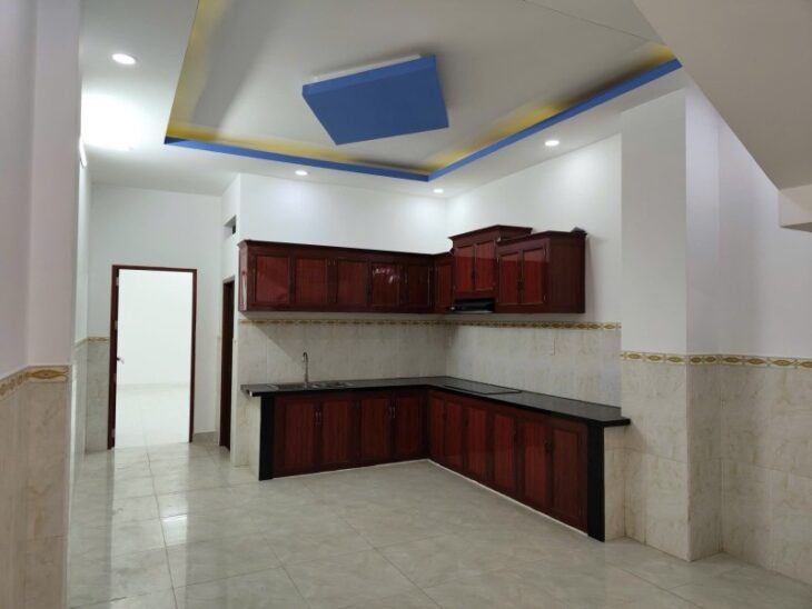 Bán nhà riêng 92m2, Hẻm xe tải 5m Đ. Lê Trọng Tấn, Q. Tân Phú