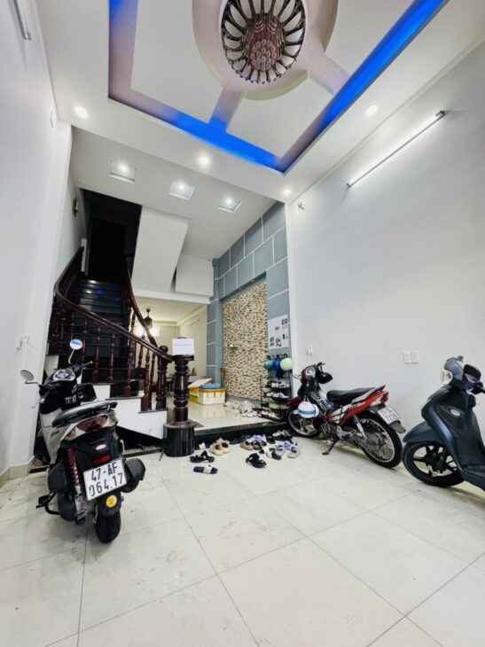 Bán nhà 4 tầng, 60m², 4PN, 5WC, 7,05 tỷ, P. Phước Long B, Q.9, sổ hồng