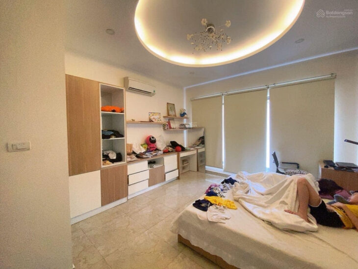 Nhà Định Công DT 46m2x5T, ngõ thoáng, mới, đẹp, ở luôn, giá 7.48tỷ, SĐCC, 10m ra đường chính