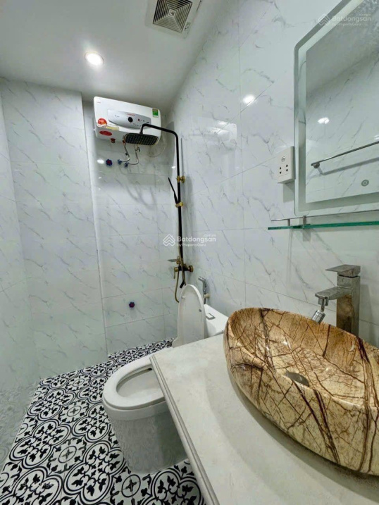 Bán nhà Đại Từ, 34m2, MT 3.7m, ngõ ô tô tránh đỗ ngày đêm, giá 6 tỷ