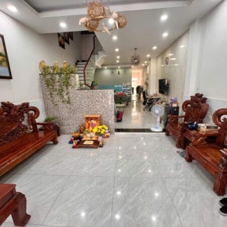 Bán nhà mặt phố Hiệp Bình Phước, Thủ Đức, 133m², 10.35 tỷ, 4PN, 4WC