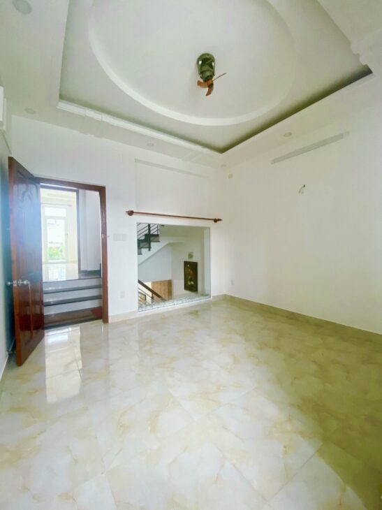 Bán nhà 62m2, 4PN, 4WC, 3 tầng, Q.9, giá chỉ 7,05 tỷ, sổ hồng