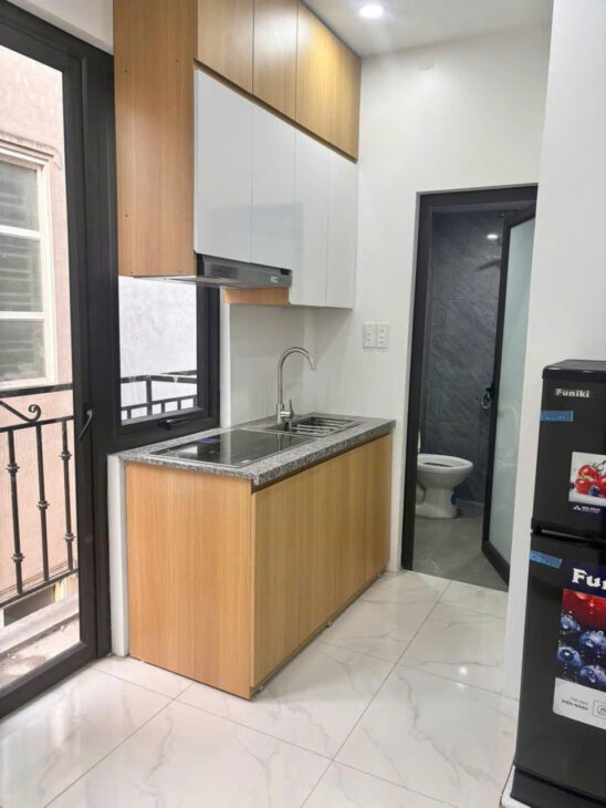 Nhà Phú Đô, Mỹ Đình, lô góc, 44m2 mặt tiền 4.6m 7 phòng khép kín 8,6 tỷ