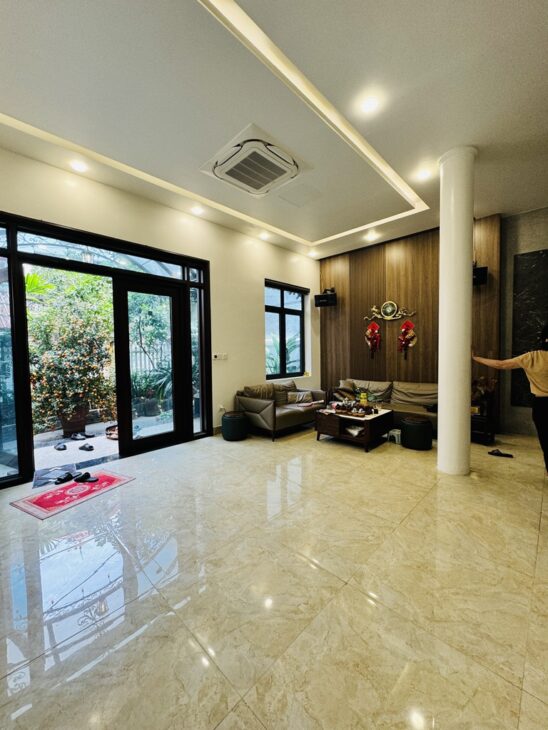 NGỌC THỤY,LONG BIÊN 25tỷ 200m MẶT TIỀN 12m NHÀ VƯỜN Ở THÍCH,NGÕ Ô TÔ