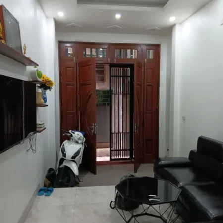 bán Nhà Ngõ Thịnh Hào1 35/38m2. 4 tầng. mặt tiền3.1m giá 8.8 tỷ Đống Đa Hà Nội