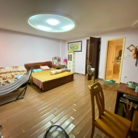 Nhà đẹp lô góc Kim Mã Ba Đình – 25m x 5T, tầng 2 đua 35m, ngõ thông, kinh doanh tốt – 7.5 tỷ