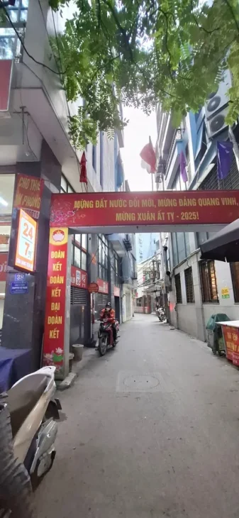 BÁN NHÀ LÔ GÓC 3 THOÁNG GẦN PHỐ DỊCH VỌNG HẬU – CẦU GIẤY – 33M2 – GIÁ 6,5 TỶ