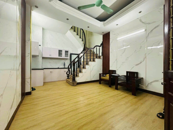 BÁN NHÀ HỒNG MAI HAI BÀ TRƯNG – GẦN Ô TÔ DT 22m2 4 tầng mặt tiền 4m Giá 3 tỷ