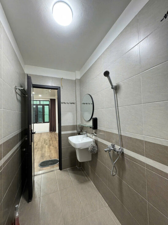 PL ĐỖ QUANG – KINH DOANH SẦM UẤT Diện Tích 38m2 5 tầng mặt tiền 4.1m Giá 17.9 tỷ