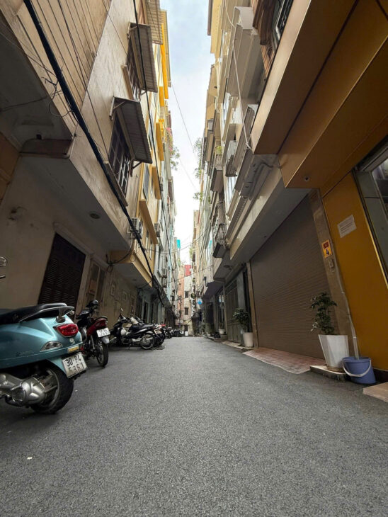 PL ĐỖ QUANG – KINH DOANH SẦM UẤT Diện Tích 38m2 5 tầng mặt tiền 4.1m Giá 17.9 tỷ