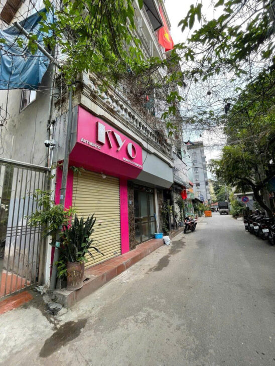 PHỐ NGUYỄN VĂN HUYÊN – Ô TÔ TRÁNH KINH DOANH – 40m2 4 tầng MT 6.2m Giá 16.2 tỷ