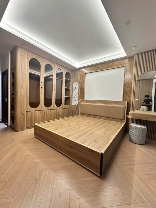 NGÕ 72 NGUYỄN TRÃI OTO VÀO NHÀ – THANG MÁY Dt 37m2 8 tầng mt 4.3m Giá 14.35 tỷ