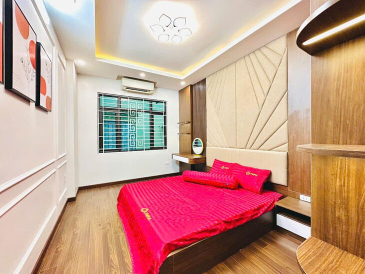 TRẦN QUỐC VƯỢNG – CẦU GIẤY VIP – HAI MẶT NGÕ – 41m2 5 tầng mặt tiền 3.3m Giá 9.85 tỷ