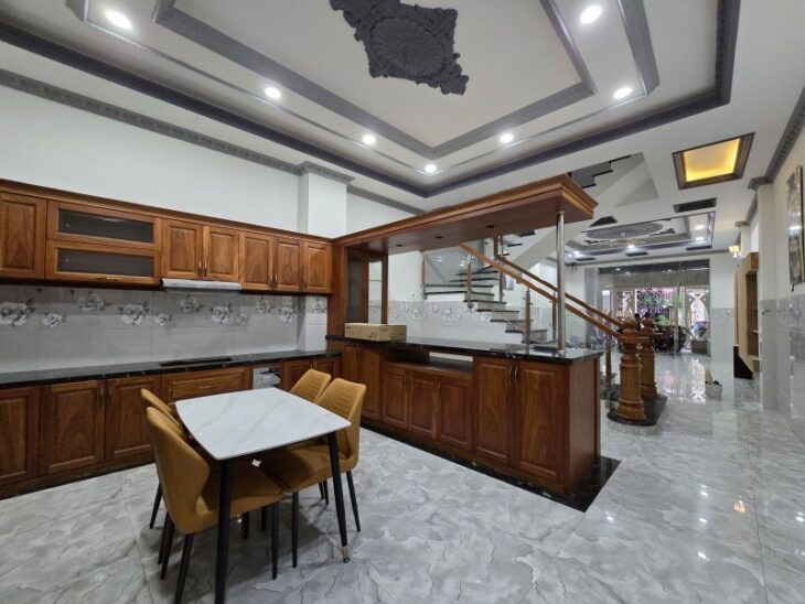 Bán nhà Mặt tiền ngay Lâm Văn Bền, Bình Thuận, Quận 7, 113m2 (5.1×22) 4 tầng, 16.5 tỷ
