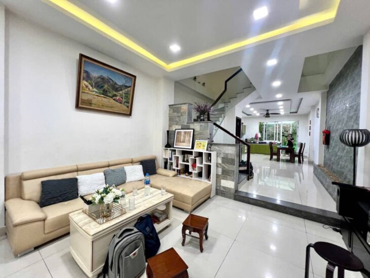 NHÀ 3 TẤM – XE HƠI TRÁNH NHAU – HÒA BÌNH – TÂN PHÚ – 95M2 – NGANG 4.5 X 21 – CHỈ 11.9 TỈ